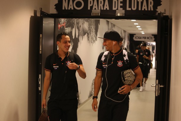 Rodriguinho e Ralf voltam a ser parceiros de Corinthians