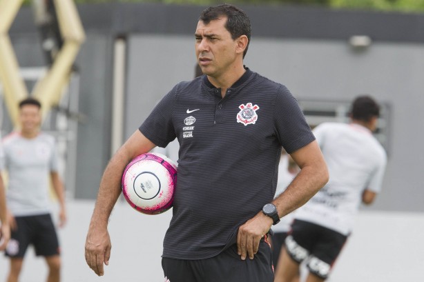 Corinthians realizou treinamento ttico no CT Joaquim Grava, nesta segunda-feira