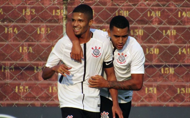 Garotos do Sub-20 do Corinthians venceram o Nacional fora de casa neste sbado
