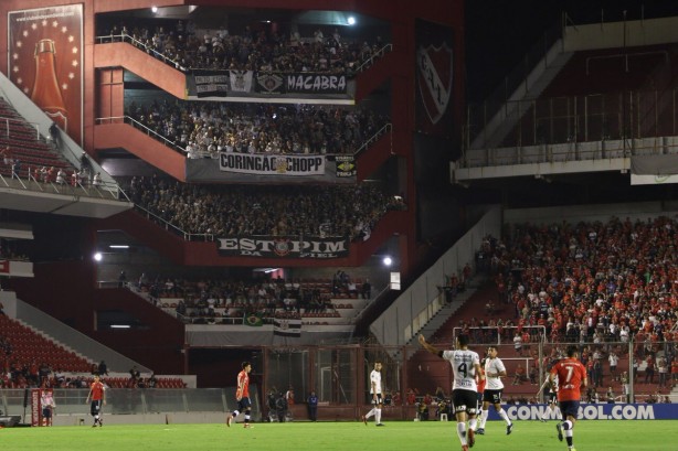 Corinthians foi o primeiro brasileiro a vencer no novo estdio do Independiente