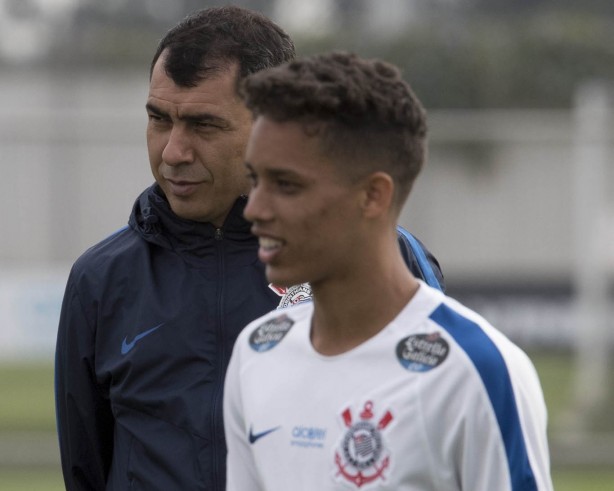 Pedrinho  forte candidato a vaga de titular do Corinthians diante do Palmeiras