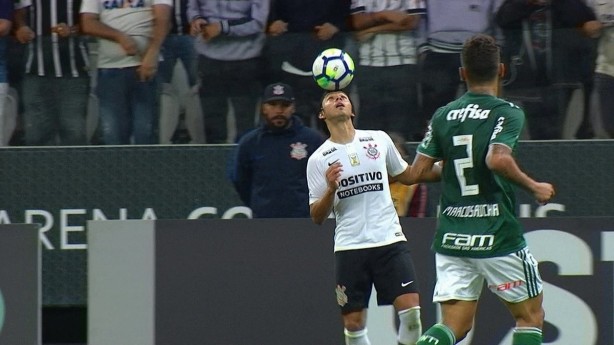 Romero fez graa nos minutos finais do clssico entre Corinthians e Palmeiras deste domingo