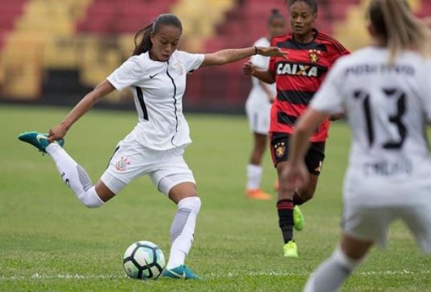 Atacante do Corinthians fala de boa fase e conta como é jogar no seu time  do coração