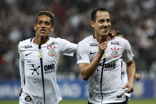 Loss confia em dupla criativa para obter primeira vitria como treinador do Corinthians