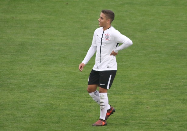Ramozinho marcou quatro gols na vitória do Corinthians nesta quarta-feira