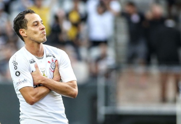 Rodriguinho quer voltar ao Corinthians em 2020