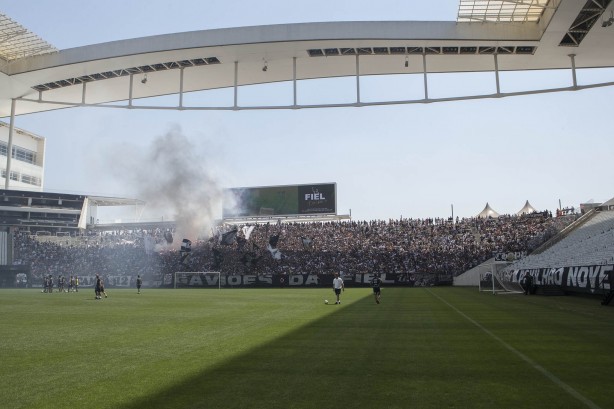 Arena Corinthians no ficou mais completamente cheia aps o aumento dos ingressos