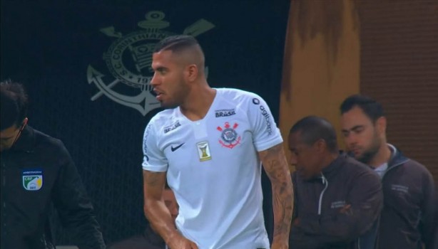 Jonathas fez sua estreia com a camisa do Corinthians nesta quarta-feira