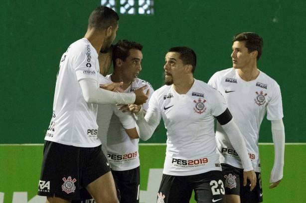 No ano passado, Corinthians levou a melhor em Chapecó, também pela Copa do Brasil