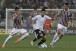 Com um a menos, Corinthians � presa f�cil no Maracan� e perde a terceira seguida no Brasileiro