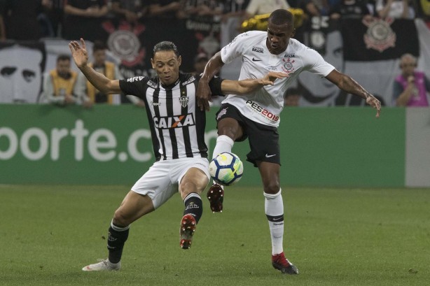 Corinthians saiu à frente do placar, mas cedeu empate ao Atlético-MG na Arena