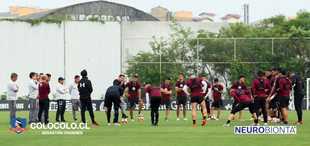 Colo-Colo treinou no CT do Corinthians nesta tera-feira
