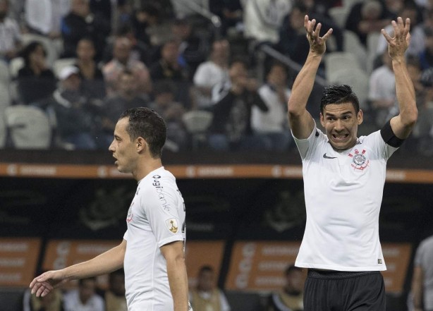 Rodriguinho e Balbuena foram negociados pelo Corinthians no meio da temporada