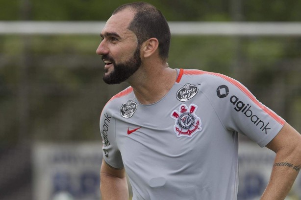 Danilo fez um de seus ltimos treinos pelo Corinthians nesta quinta-feira