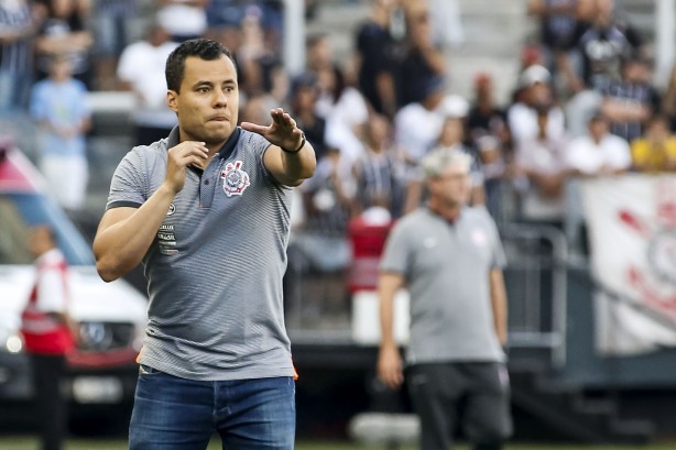 Jair Ventura deixou Corinthians ao trmino de 2018, dias antes de Carille acertar seu retorno