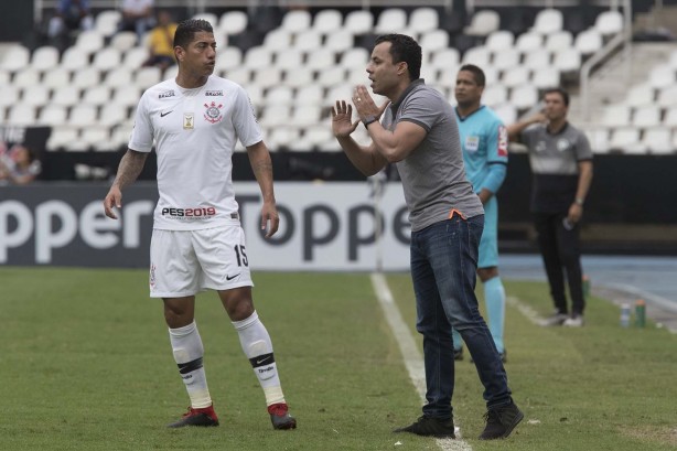 Jair Ventura foi criticado pela torcida aps nova derrota do Corinthians
