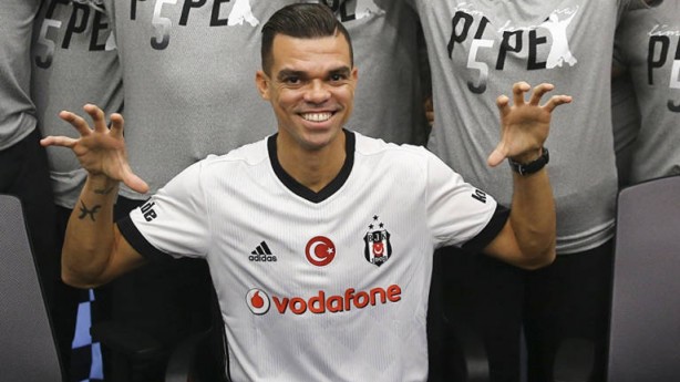 Pepe rescindiu o contrato na Turquia e est livre no mercado