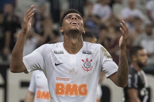 Gustagol d volta por cima e retorna ao Corinthians com boas atuaes