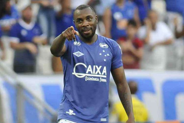 Manoel acumulou duas taas importantes com a camisa do Cruzeiro
