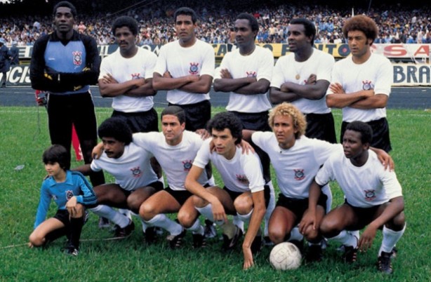 O time do Corinthians que conquistou o Campeonato Paulista de 1979 em cima da Ponte Preta, h 39 anos
