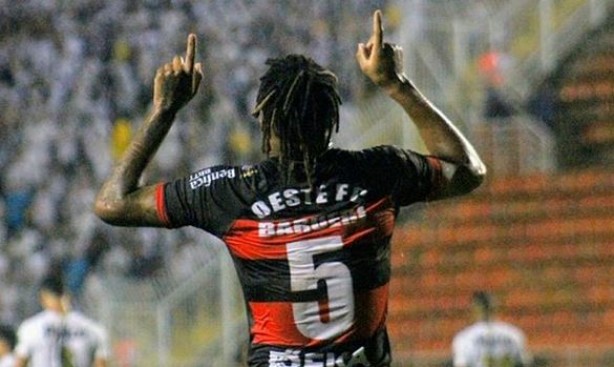 Matheus lembrou Paulinho pela chegada ao ataque: foram seis gols marcados no Paulistão