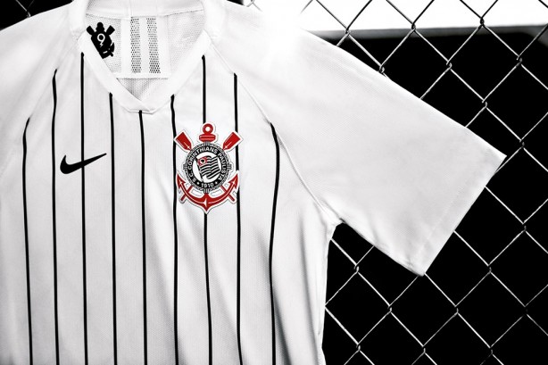 Novo uniforme do Corinthians foi lançado nesta segunda-feira