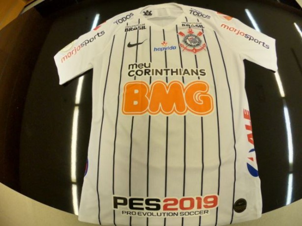 Nova camisa do Corinthians estreia no jogo desta quarta-feira contra a Chapecoense