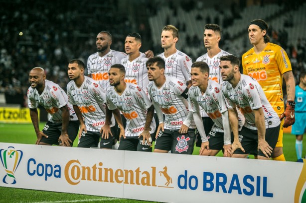 Corinthians perde para o Flamengo e sai em desvantagem nas oitavas de final da Copa do Brasil