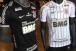 Com op��o acima de R$ 500, Corinthians j� vende camisas com patroc�nios em preto e branco