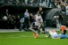 Pedrinho recebe terceiro cart�o amarelo e desfalca Corinthians no jogo de volta contra Wanderers