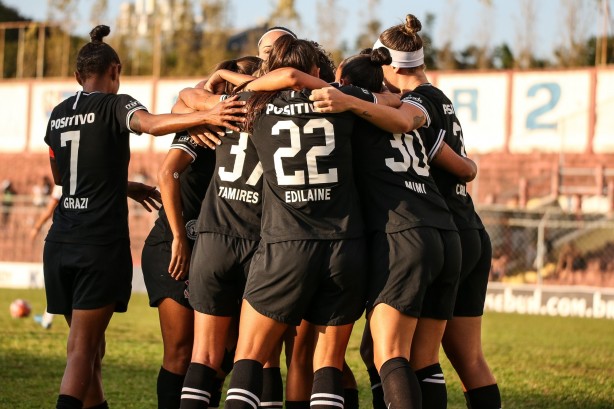 A equipe feminina do Corinthians vem fazendo uma grande temporada