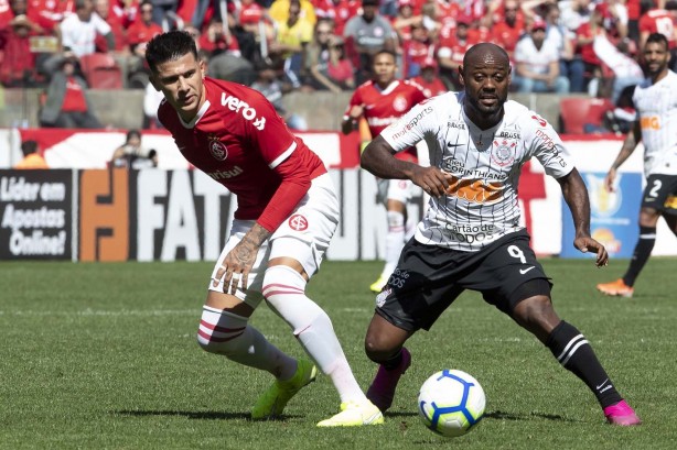 Corinthians e Internacional ficaram no empate por 0 a 0 no Beira Rio