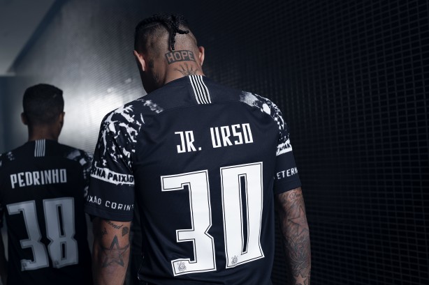 Jnior Urso tambm falou sobre a nova camisa trs do Corinthians