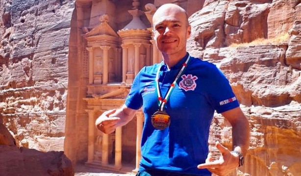 Corinthiano chegou em 29� na maratona do Oriente M�dio