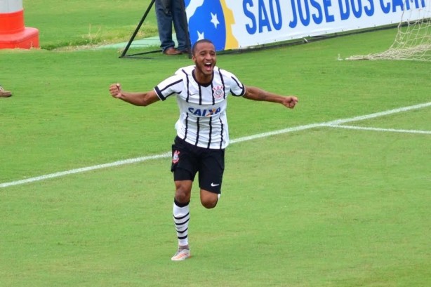 Rafael foi titular do Corinthians na Copinha de 2015
