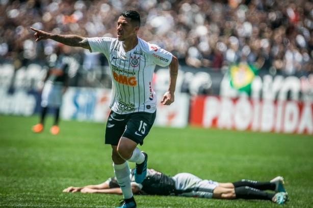 Ralf marcou seu primeiro gol da temporada na manhã deste domingo