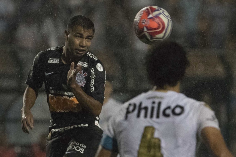 Sornoza atuou nos cinco jogos contra o Santos em 2019, sendo quatro como titular