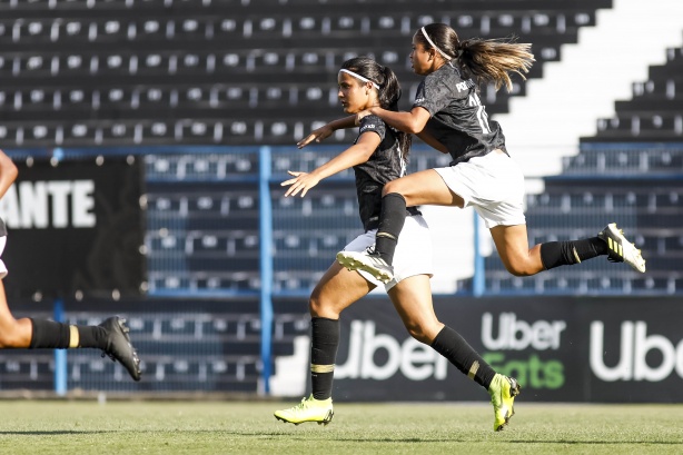 Vit�ria marcou o gol que garantiu um ponto ao Tim�o