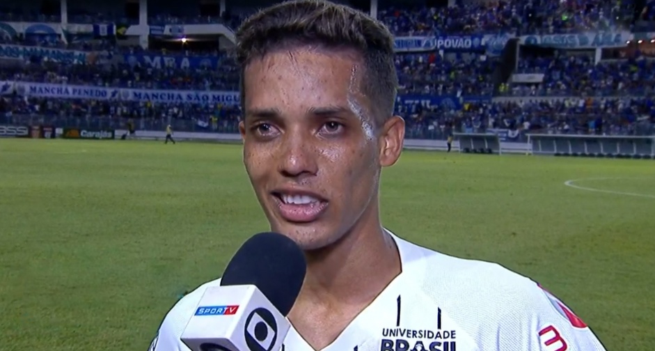 Pedrinho anotou um lindo gol para o Corinthians nesta quarta-feira