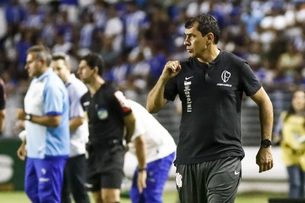 Fábio Carille viu seu time amagar o sétimo jogo seguido sem vitória