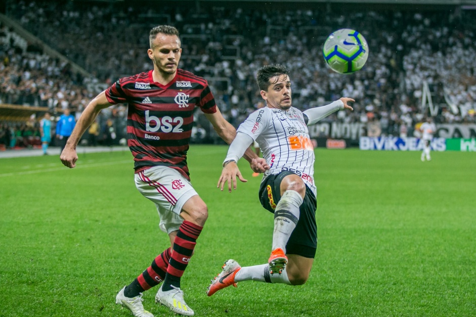 Em Uma Imagem Veja Como Surgiu O Abismo Entre Corinthians E Flamengo Na Classificação