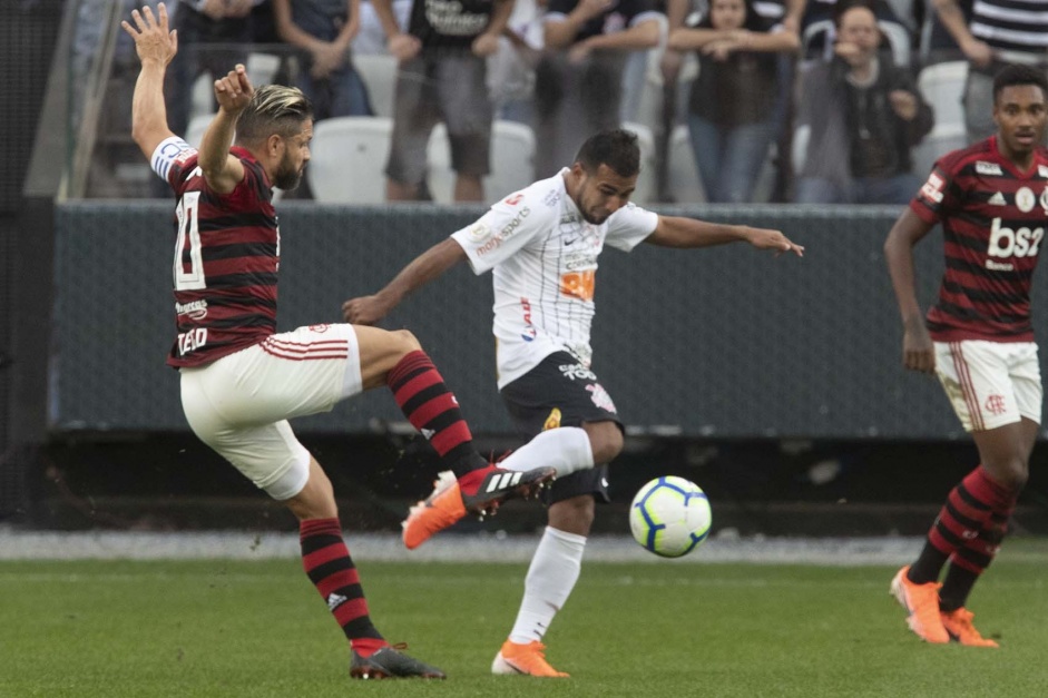 O duelo entre Corinthians e Flamengo, no domingo, ser transmitido para todo o Brasil