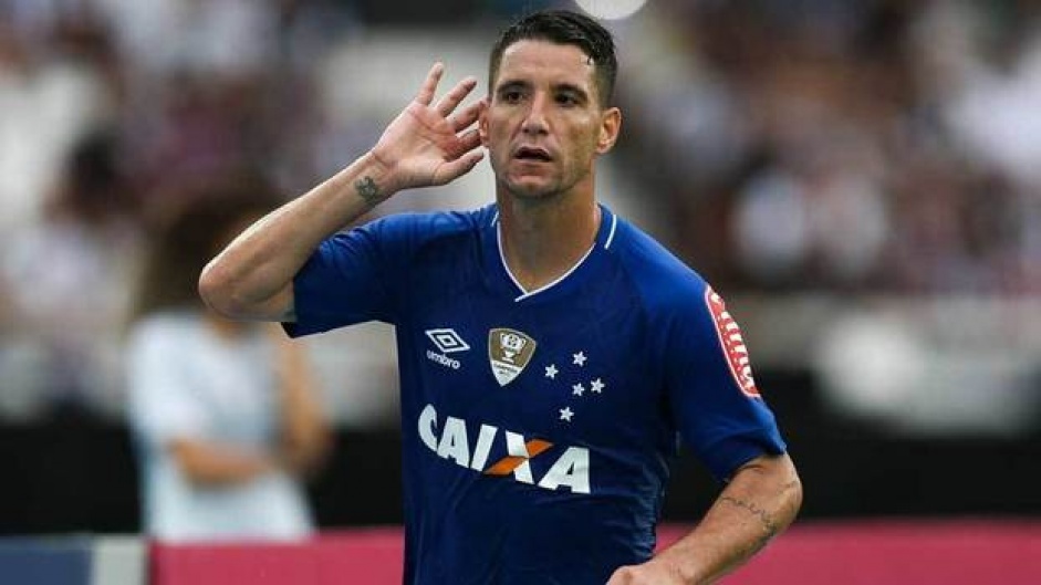 Thiago Neves, aos 34 anos, tem contrato com o Cruzeiro at dezembro de 2020