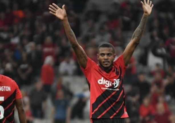 Marcelo Cirino pode pintar no Corinthians em meio a 'pacote do Athletico-PR'