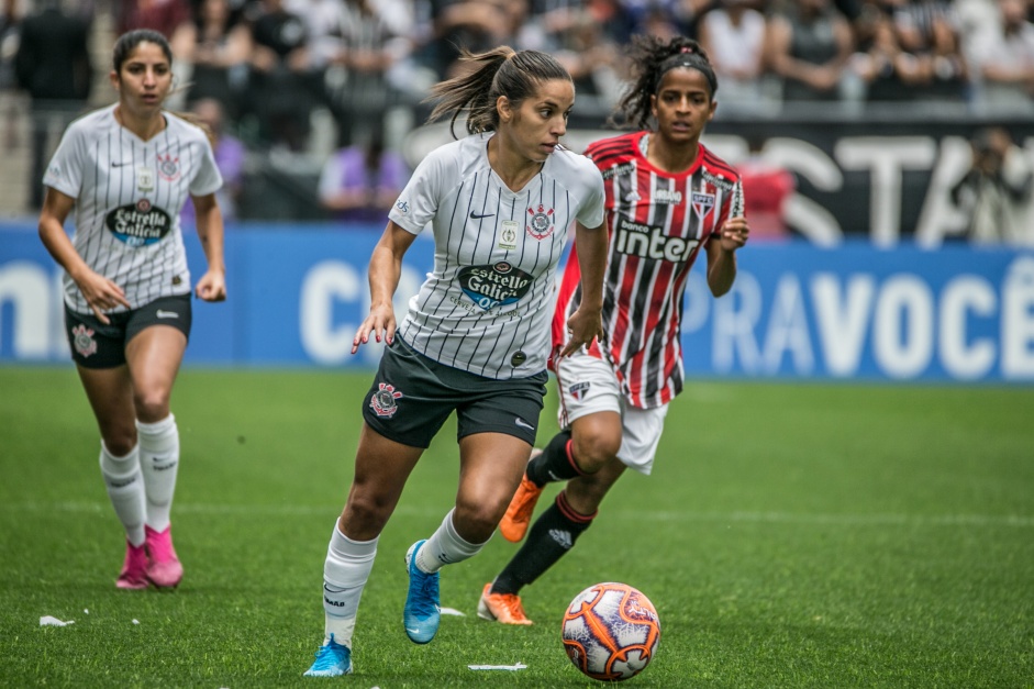O Corinthians venceu o So Paulo pelo Campeonato Paulista Feminino por 3 a 0