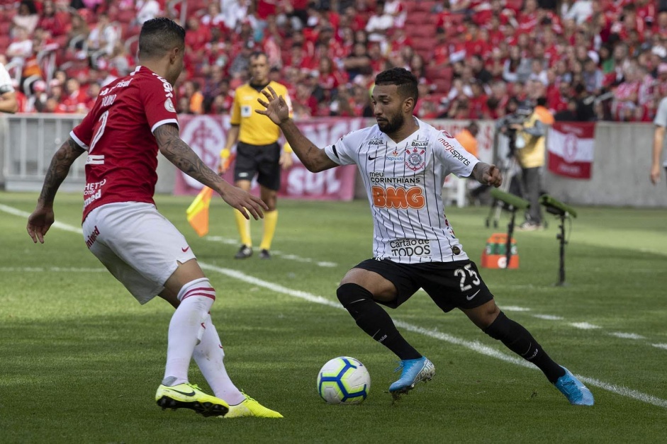 Corinthians e Internacional fazem duelo direto por vaga na Libertadores 2020