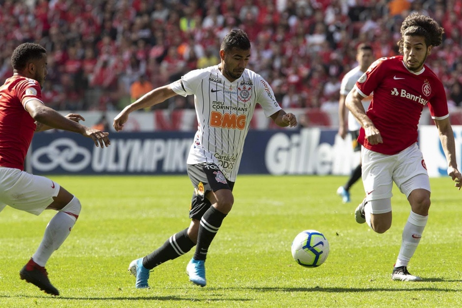Corinthians enfrenta o Internacional neste domingo pelo Brasileiro