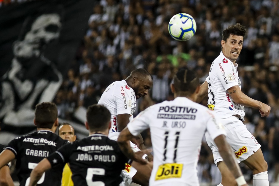 Confira os lances de Botafogo 0x1 Corinthians