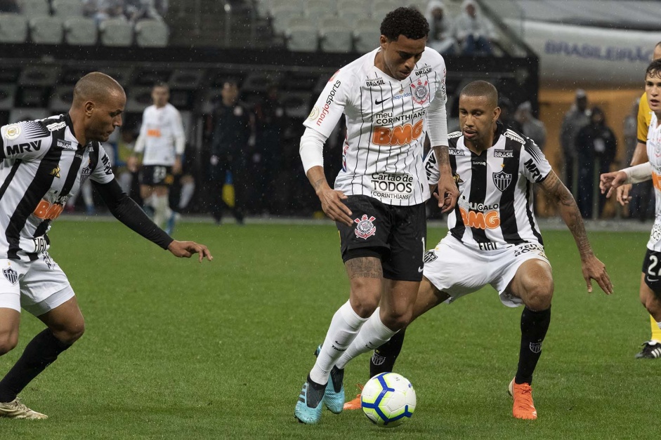 Depois de vencer poe 1 a 0 no primeiro turno, o Corinthians volta a enfrentar o Atltico-MG neste domingo