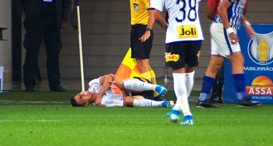 Pedrinho e Danilo Avelar viram dúvida para confronto contra o Atlético MG